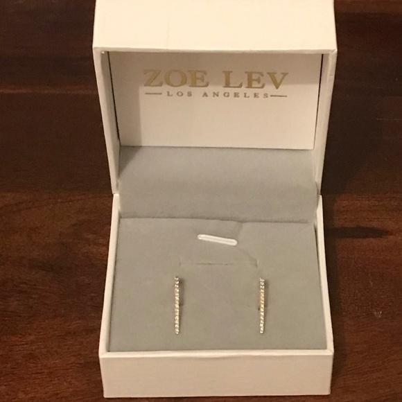 Zoe Lev 14K Yellow Gold Diamond Curved Bar Stud Earrings - Picture 6 of 17
